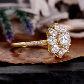 FLORA Round Cut Flower engagement ring